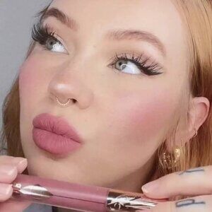 Charlotte Tilbury Beauty Light Wand Easy Highlighter &Airbrush Flawless Lip Blur